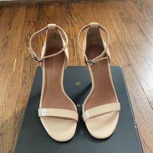 Halogen nude patent heels size 4 women’s